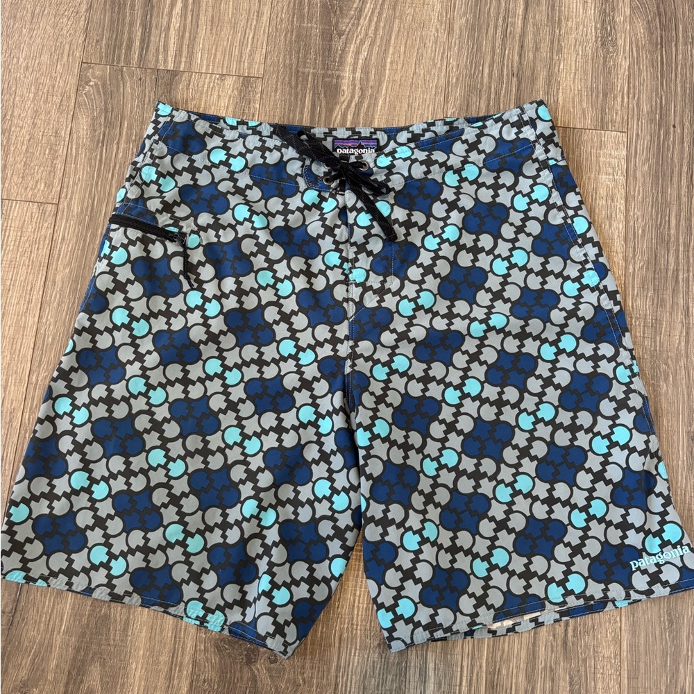 Patagonia Men's Geometric Gray and Blue swim shorts